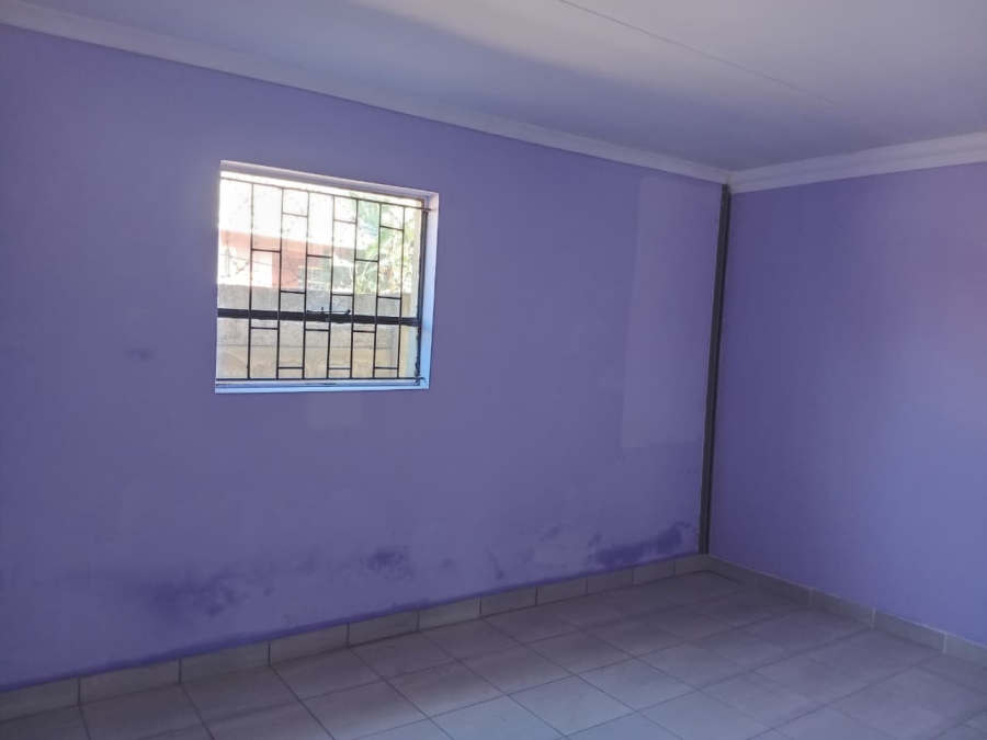 To Let 1 Bedroom Property for Rent in Oos Einde North West